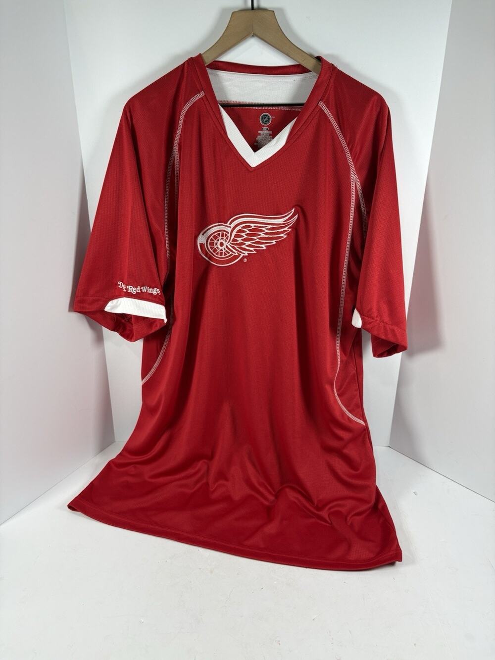 Detroit Red Wings NHL Hockey Jersey Shirt Mens 2XLT Tall Red Embroidered